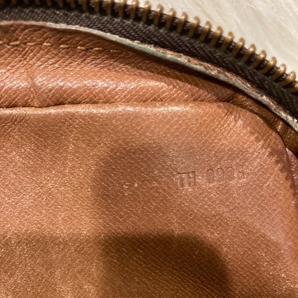 Authentic Louis Vuitton Amazon #2.8b - Picture 9 of 9